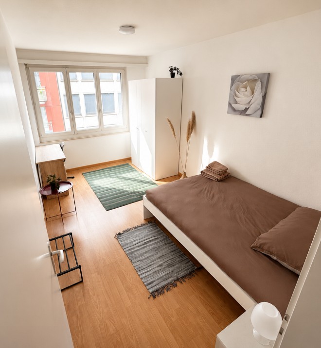 Modernes WG-Zimmer (14m²) mit Seeblick & Terrasse – Zürich Kreis 8 an der Dufourstrasse 131 - BERLIN / Zimmer 3